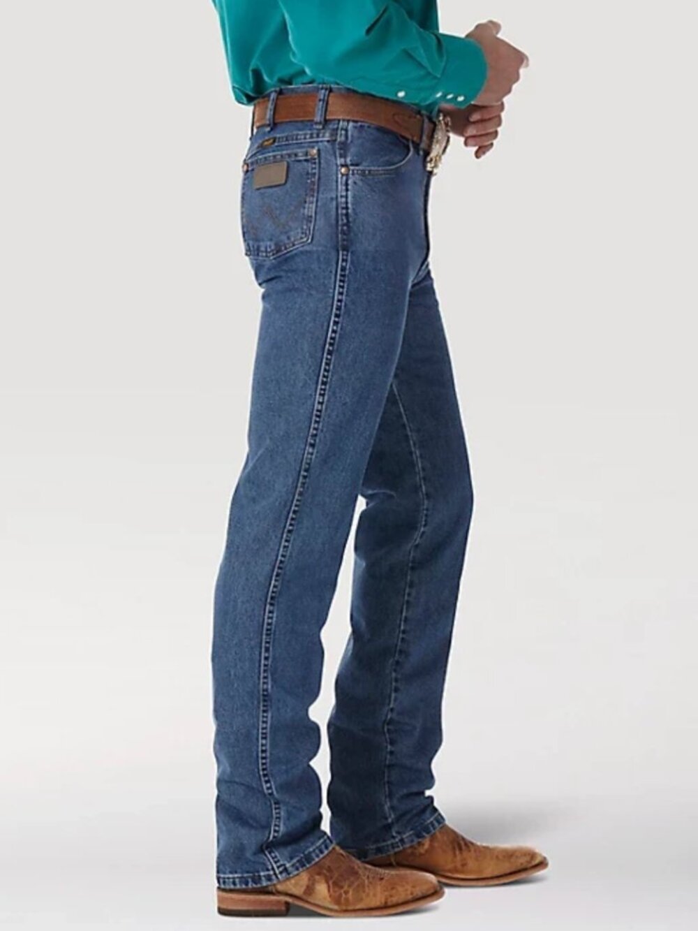 Wrangler Cowboy Cut Medium Wash Straight Leg Jeans in Dark Blue Denim 30x32